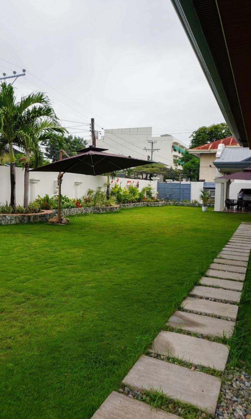 Honey Suite Room Inside Bee Cafe Cebu At Ayala Area Exterior foto